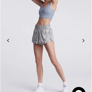 Varley Kallin Shorts size small. EUC